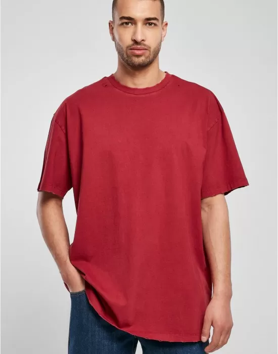 Мъжка тениска в червен цвят Urban Classics Distressed Tee, Тениски - Hoodstyle.bg
