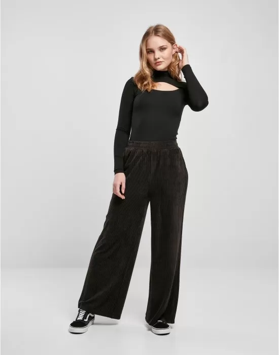 Дамски панталон с широки крачоли в черен цвят Urban Classics Ladies Straight Pants, Панталони - Hoodstyle.bg