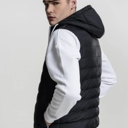 Мъжка жилетка без ръкави в черно Urban Classics Small Bubble Hooded Vest 