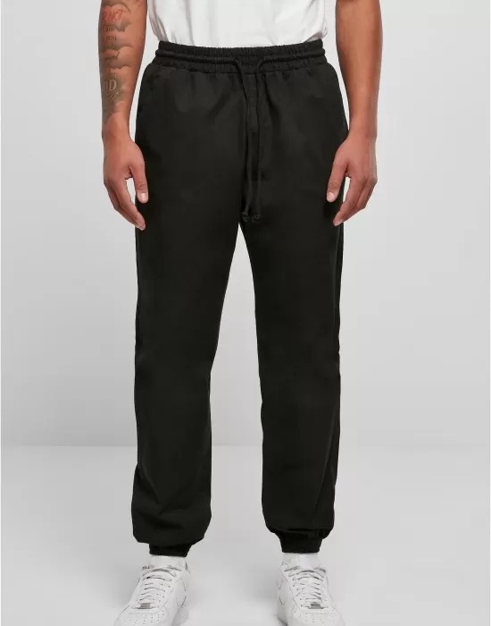 Мъжко долнище в черен цвят Urban Classics Basic Pants, Долнища - Hoodstyle.bg