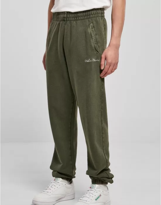 Мъжко спортно долнище в цвят маслина Urban Classics Sweatpants, Долнища - Hoodstyle.bg
