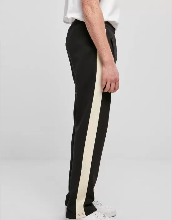 Мъжко долнище в черен цвят Urban Classics Striped Pants, Долнища - Hoodstyle.bg