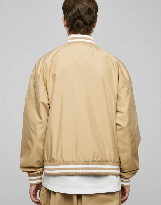 Мъжко колежанско яке в бежово Urban Classics, Колежански - Hoodstyle.bg