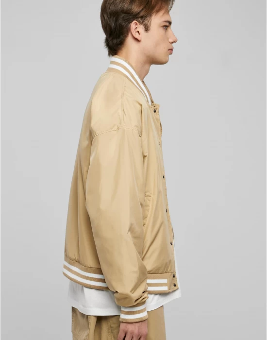 Мъжко колежанско яке в бежово Urban Classics, Колежански - Hoodstyle.bg