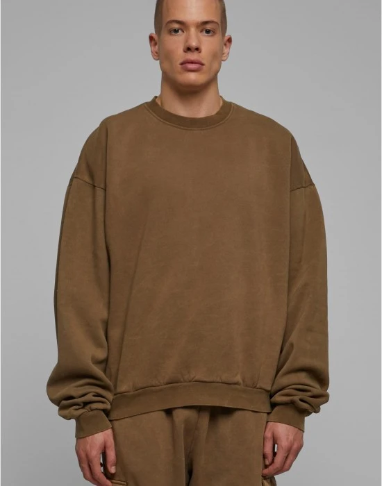 Мъжка блуза в кафяво Urban Classics Acid Washed Crew, Блузи - Hoodstyle.bg