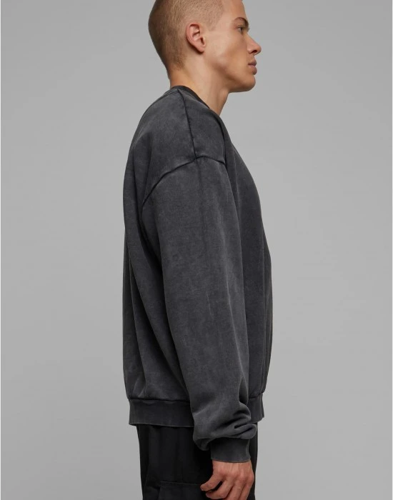 Мъжка блуза в черно Urban Classics Acid Washed Crew, Блузи - Hoodstyle.bg
