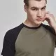 Мъжка тениска Urban Classics с ръкави тип реглан в черно и маслина olv/blk, Тениски - Hoodstyle.bg