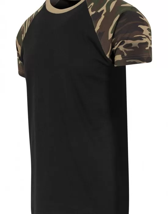 Мъжка тениска Urban Classics с ръкави тип реглан black/woodcamouflage, Тениски - Hoodstyle.bg