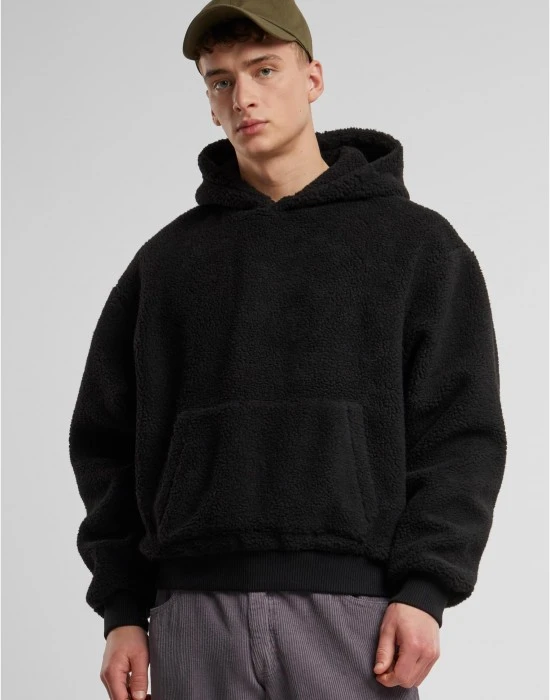 Мъжки суичър в черно Urban Classics Oversized Teddy, Суичъри - Hoodstyle.bg