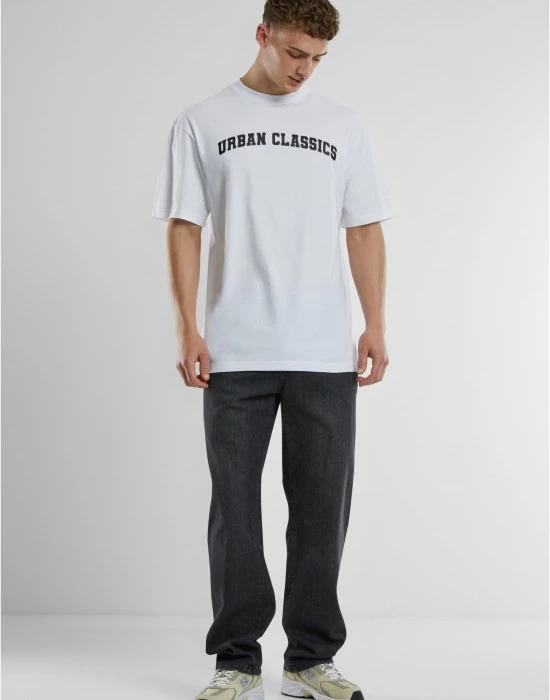 Мъжка тениска Urban Classics UC College Logo white, Овърсайз - Hoodstyle.bg