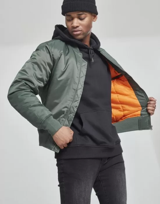 Мъжко яке тип бомбър Urban Classics olive в цвят маслина, Бомбъри - Hoodstyle.bg