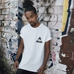 Бяла мъжка тениска Mister Tee Triangle