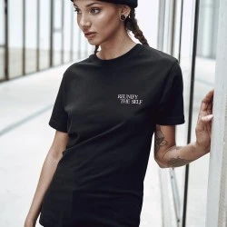 Дамска черна тениска Mister Tee Reunify