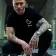 Мъжка тениска Mister Tee Paris в черен цвят, Тениски - Hoodstyle.bg