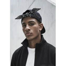 Шапка с козирка в черно Bandana Tie Snapback 