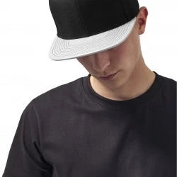 Шапка с козирка в черно Metallic Visor Snapback