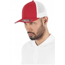 Шапка с козирка в червено и бяло Flexfit Mesh Trucker