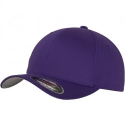 Шапка с козирка в лилаво Flexfit Wooly Combed