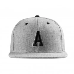 Шапка с козирка в сив и черен цвят Letter Snapback A 