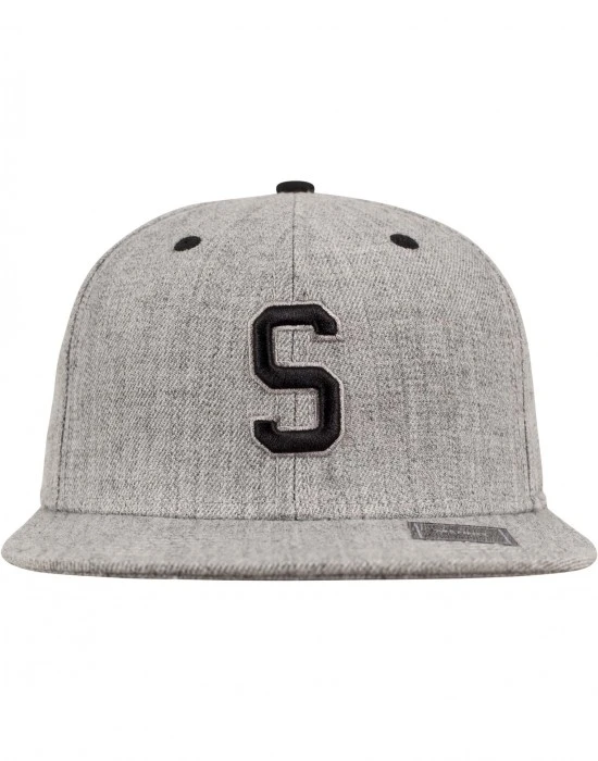 Шапка с козирка в сив и черен цвят Letter Snapback S, Шапки с козирка - Hoodstyle.bg