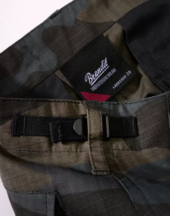 Дамски карго панталон в тъмен камуфлаж Brandit Ripstop, Панталони - Hoodstyle.bg