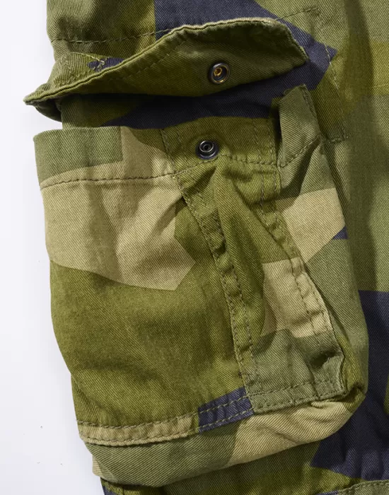 Мъжки къси карго панталони в зелен камуфлаж Brandit swedish camo M90, Къси панталони - Hoodstyle.bg